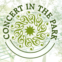 Concierto en el parque en el césped del Ayuntamiento